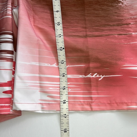 NWT Oakley Women Swim Shorts SZ-3/4 - Picture 9 of 11